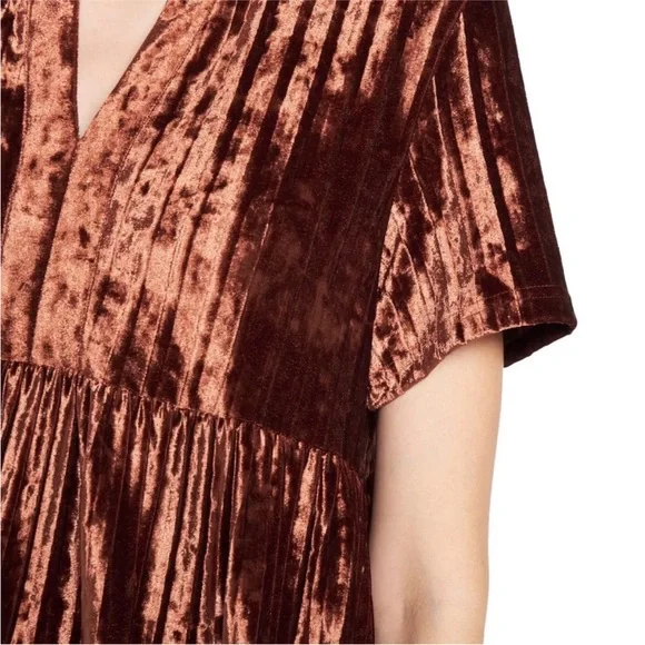 En Saison Velvet Tiered Babydoll Swing Dress - Picture 2 of 4